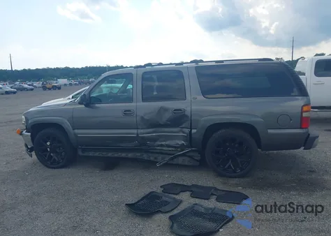 2002 Chevrolet Suburban 1500 Lt z USA, uszkodzony, nr VIN 3GNFK16Z92G267319